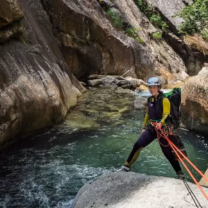ayla-merot-monitrice-canyoning